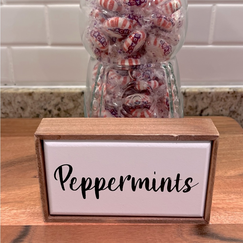 Decorative Free-Standing Wood Sign Peppermints